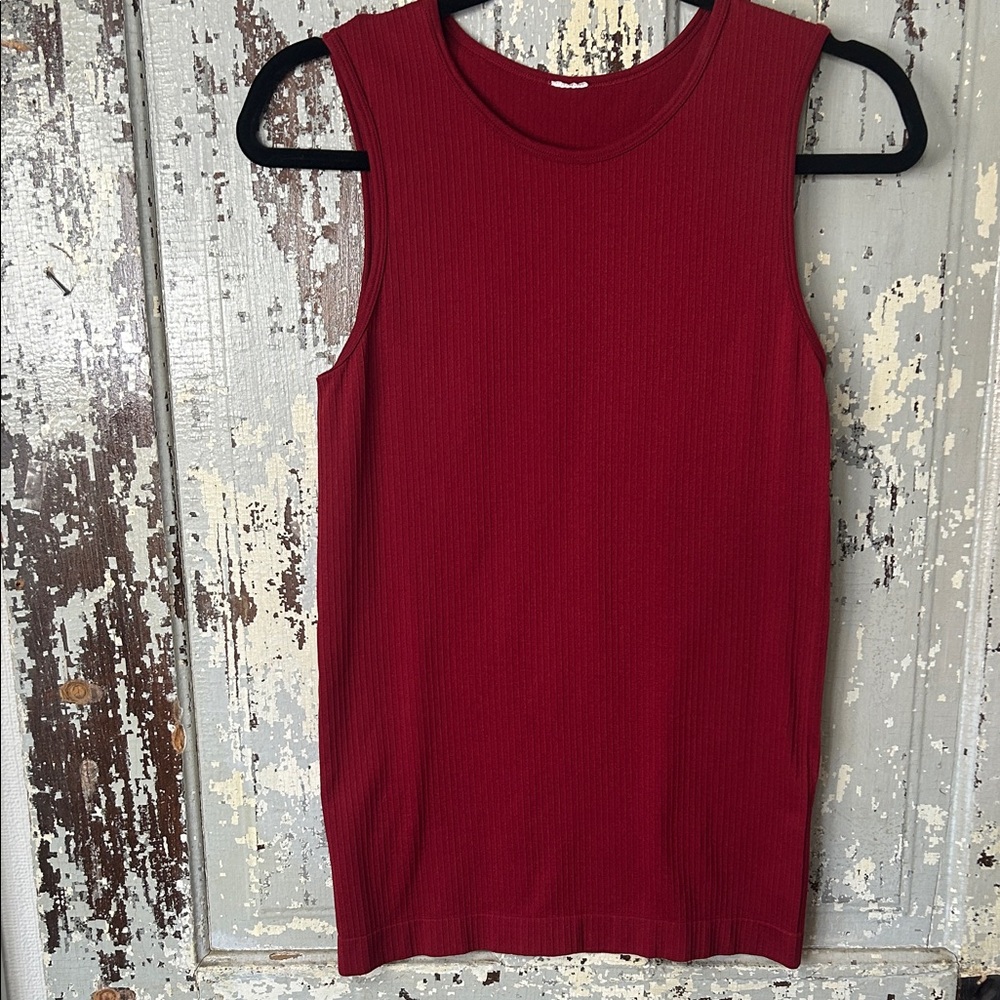 ZYIA Burgundy Ribbed Sleeveless Tank Top
